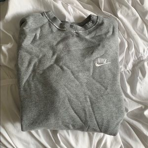Nike cropped crew neck sweatshirt